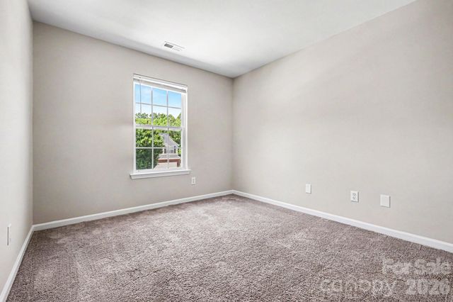 10419 Sparrow Springs Lane, Charlotte, NC 28214