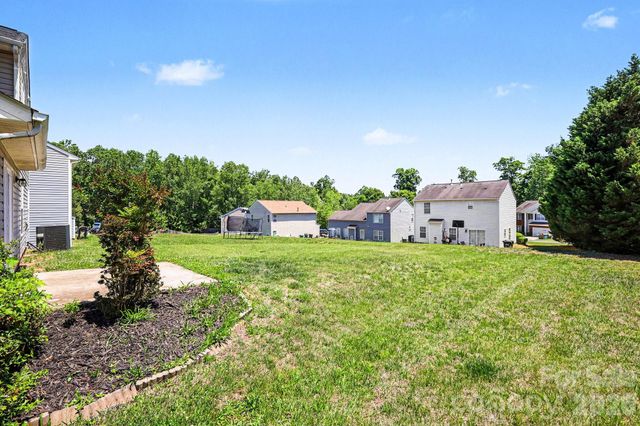 10419 Sparrow Springs Lane, Charlotte, NC 28214