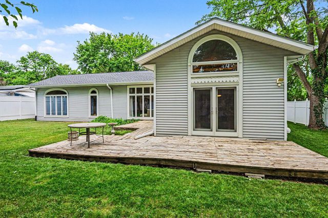 3923 Devonshire Avenue, Kalamazoo, MI 49006