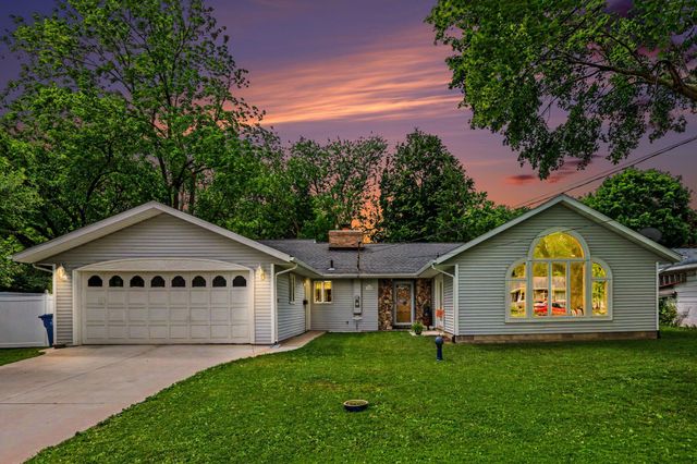 3923 Devonshire Avenue, Kalamazoo, MI 49006