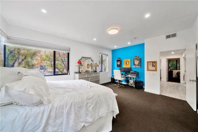 1200 N Sweetzer Avenue 2, West Hollywood, CA 90069