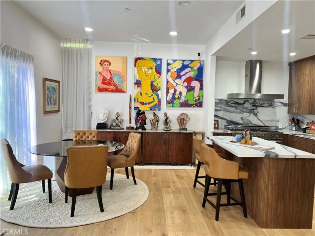 1200 N Sweetzer Avenue 2, West Hollywood, CA 90069