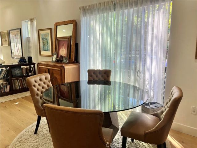 1200 N Sweetzer Avenue 2, West Hollywood, CA 90069