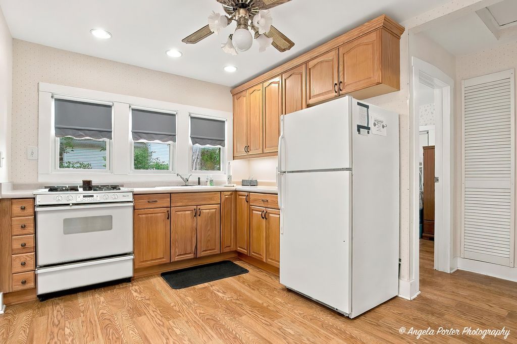 919 Monroe Avenue, Wauconda, IL 60084 — photo 5
