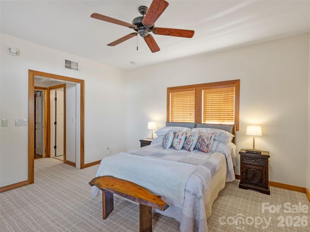 61 Creekside Way G201, Burnsville, NC 28714