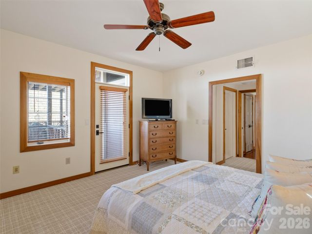 61 Creekside Way G201, Burnsville, NC 28714