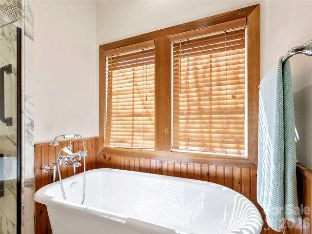 61 Creekside Way G201, Burnsville, NC 28714