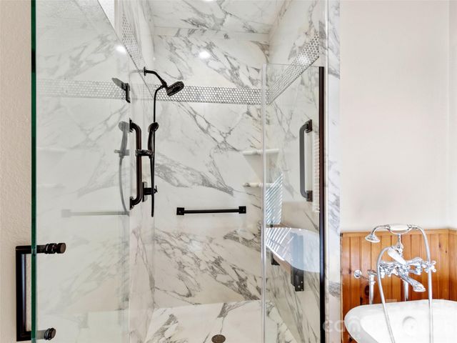 61 Creekside Way G201, Burnsville, NC 28714