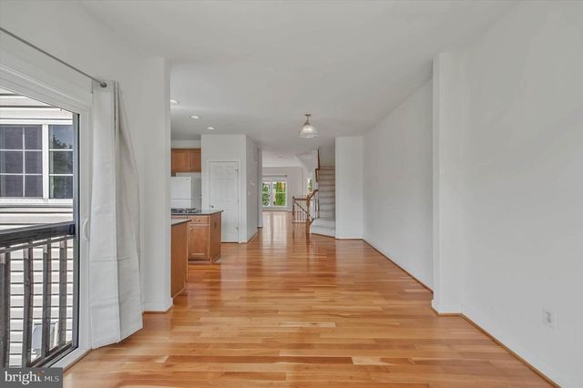 8177 MCCAULEY WAY, Lorton, VA 22079