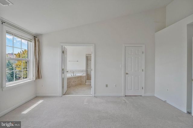 8177 MCCAULEY WAY, Lorton, VA 22079