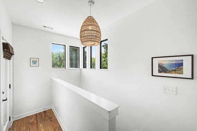 1025 Chester Ave, Nashville, TN 37206