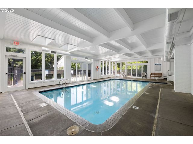 1082 57TH St, Washougal, WA 98671