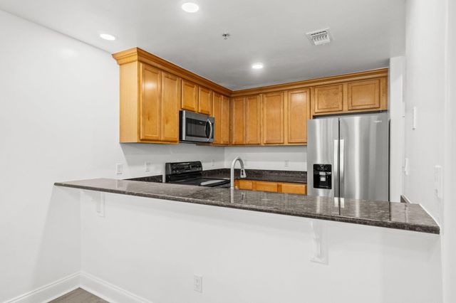 251 MATTIE M KELLY Boulevard Boulevard 302, Destin, FL 32541