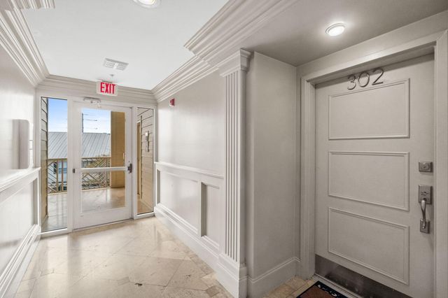 251 MATTIE M KELLY Boulevard Boulevard 302, Destin, FL 32541