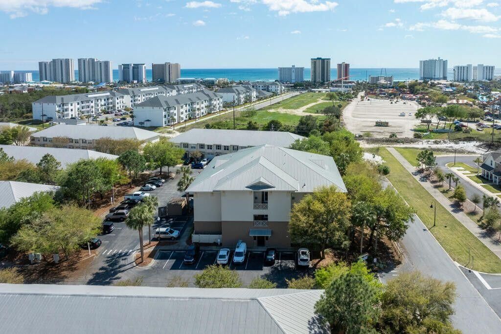 251 MATTIE M KELLY Boulevard Boulevard 302, Destin, FL 32541