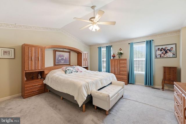 4796 PEARSON DR, Woodbridge, VA 22193