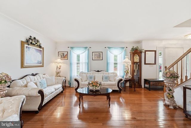 4796 PEARSON DR, Woodbridge, VA 22193