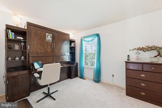 4796 PEARSON DR, Woodbridge, VA 22193