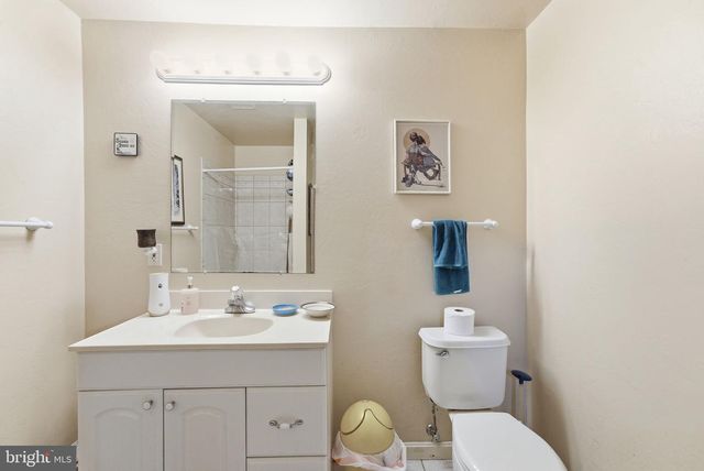 4796 PEARSON DR, Woodbridge, VA 22193