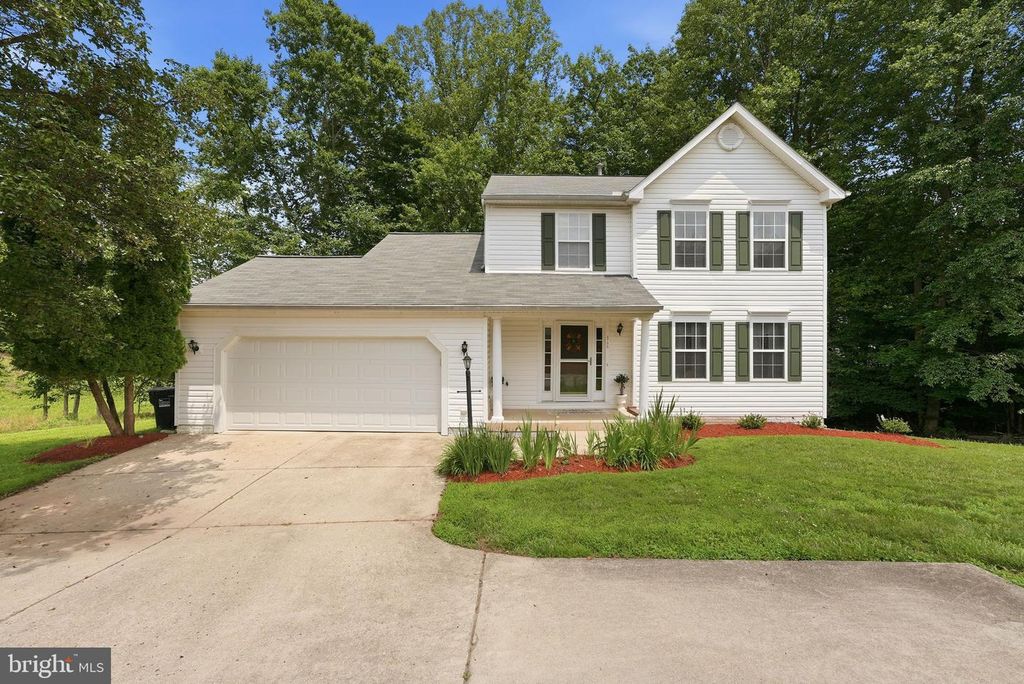 4796 PEARSON DR, Woodbridge, VA 22193