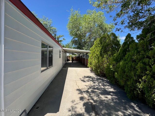 375 Randon Court, Fernley, NV 89408
