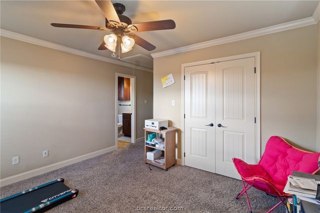 1421 Buena Vista, College Station, TX 77845