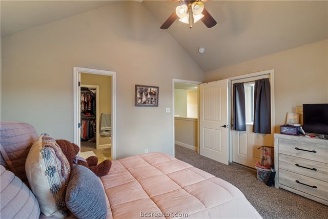 1421 Buena Vista, College Station, TX 77845