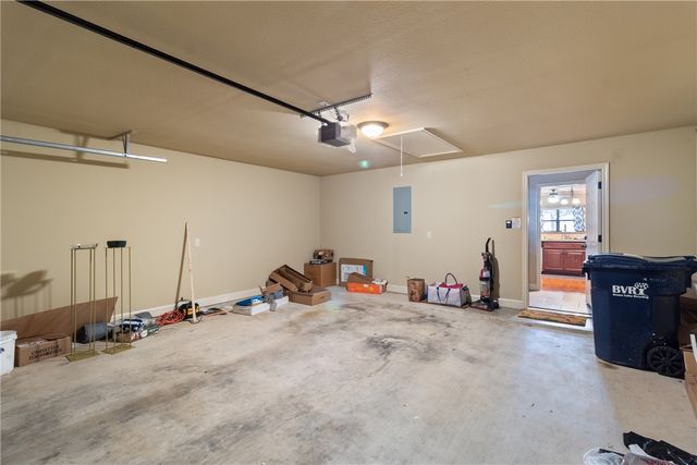 1421 Buena Vista, College Station, TX 77845