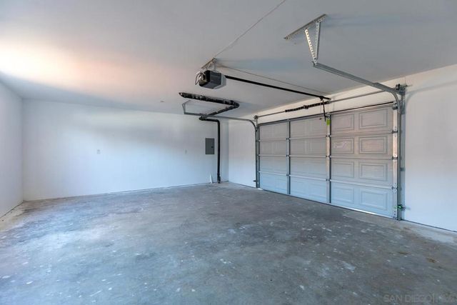 279 Coralwood Ct, Chula Vista, CA 91910