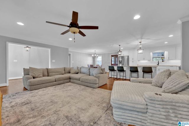 281 MEADOW TRAIL, Warrior, AL 35180