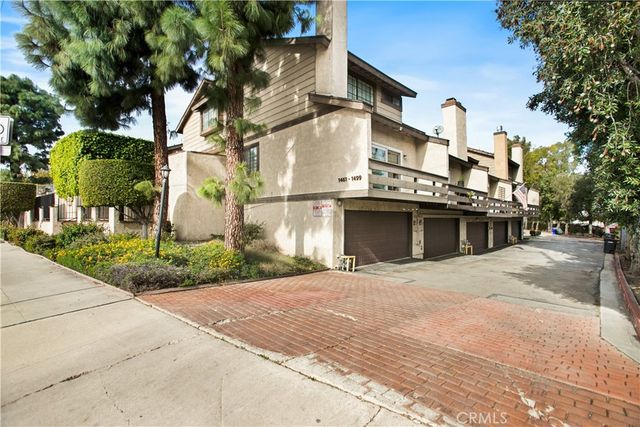 1469 W Lambert, La Habra, CA 90631