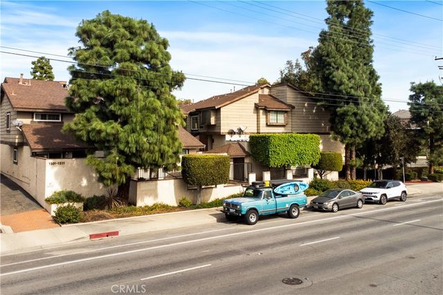 1469 W Lambert, La Habra, CA 90631