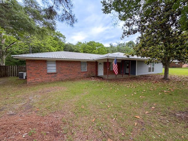 180 S Rex Avenue, Slocomb, AL 36375