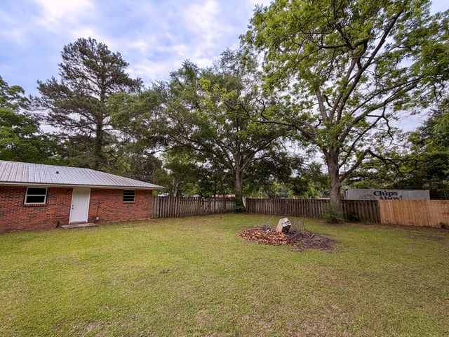 180 S Rex Avenue, Slocomb, AL 36375