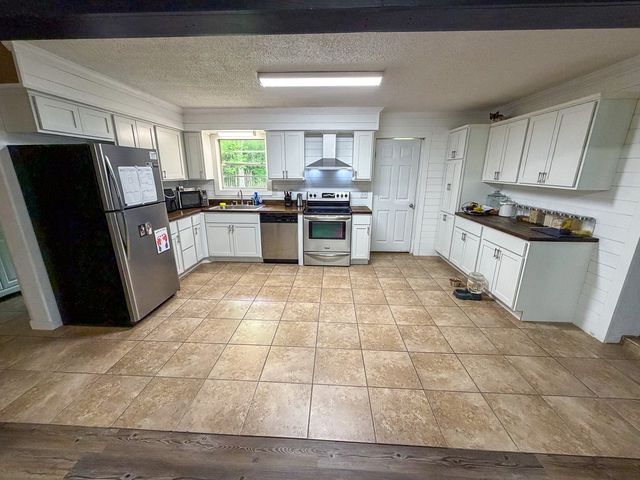 180 S Rex Avenue, Slocomb, AL 36375