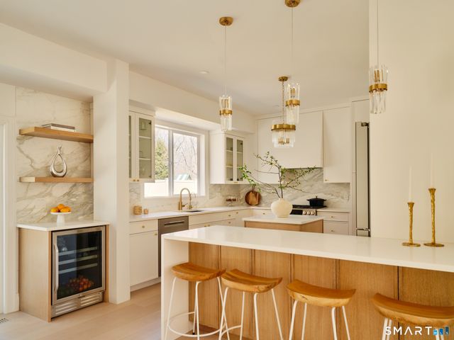 37 Mary Lane, Greenwich, CT 06878