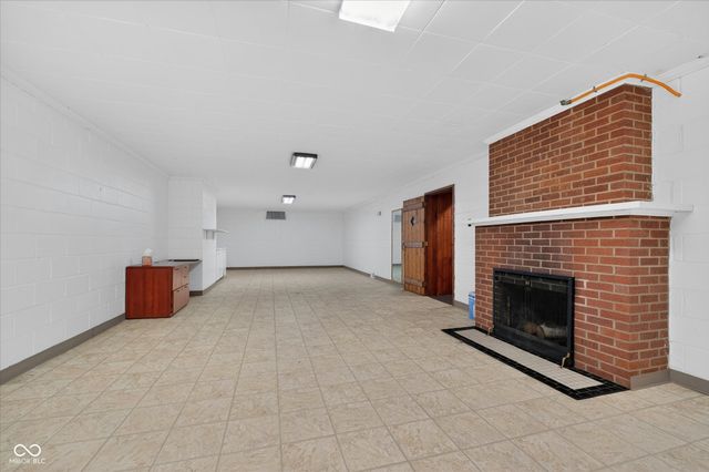 1112 W Wabash Avenue, Crawfordsville, IN 47933