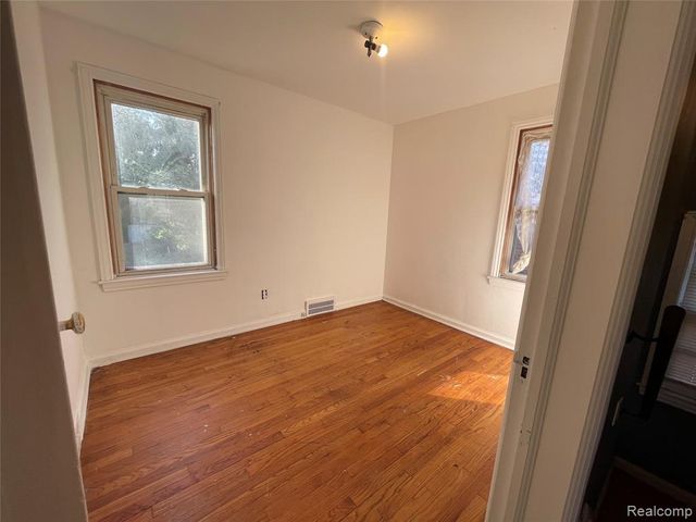 10731 Roxbury Street, Detroit, MI 48224
