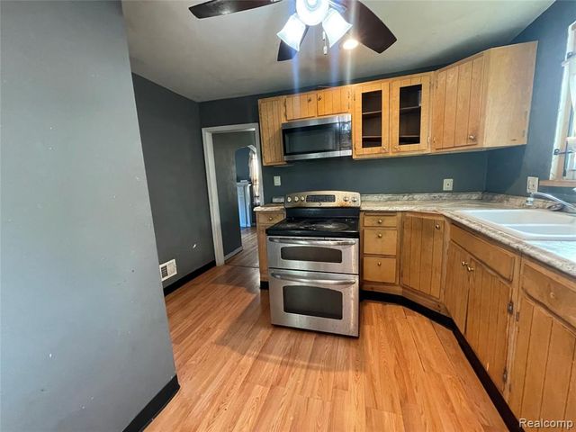 10731 Roxbury Street, Detroit, MI 48224