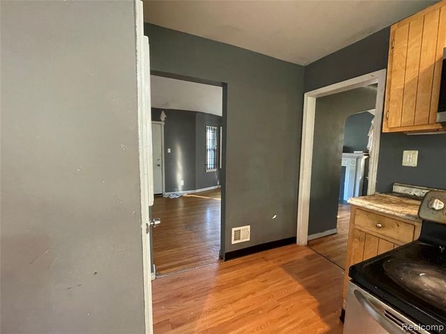 10731 Roxbury Street, Detroit, MI 48224