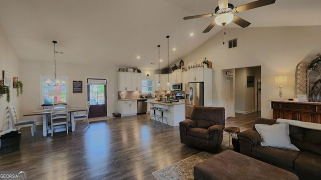 114 Presley Farm Parkway, Rockmart, GA 30153