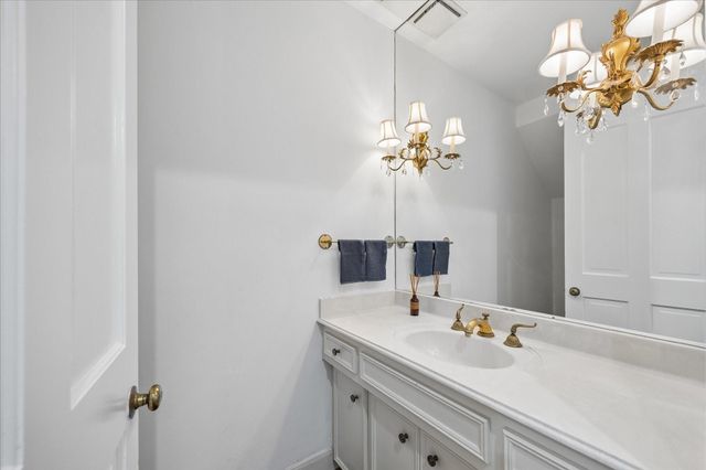 1422 Nantucket Drive C, Houston, TX 77057