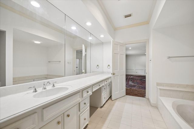 1422 Nantucket Drive C, Houston, TX 77057
