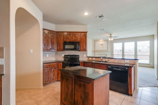 3237 Buckthorn Lane, Denton, TX 76226