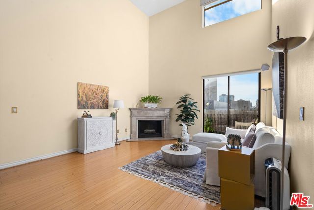 625 S Berendo Street 609, Los Angeles, CA 90005