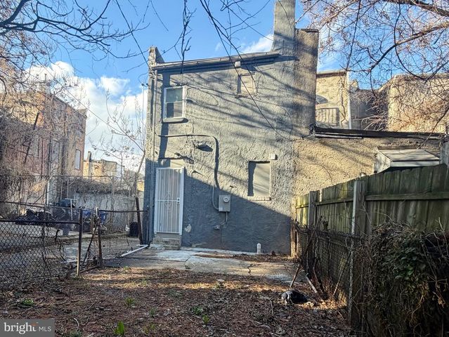 1527 RIGGS AVE, Baltimore, MD 21217