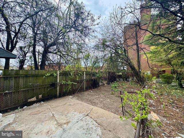 1527 RIGGS AVE, Baltimore, MD 21217