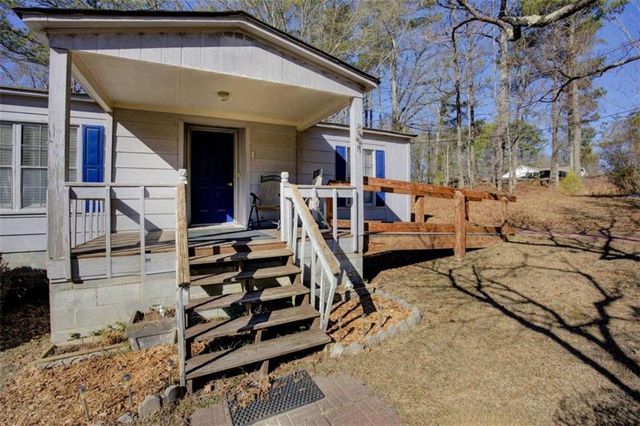 3825 N Goddard Road N, Lithonia, GA 30038