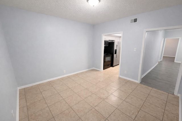 800 N San Jacinto 102, Conroe, TX 77301