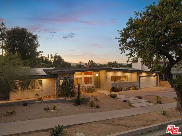 23811 Berdon Street, Woodland Hills, CA 91367